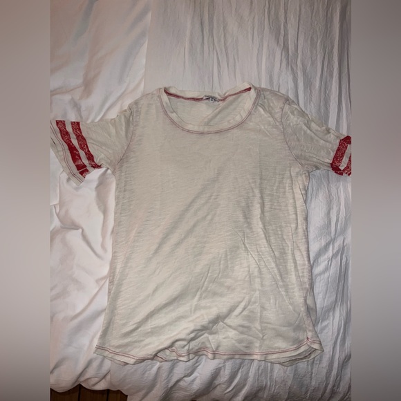 SPLENDID Off White Tee - size XS, lightly worn! - Picture 2 of 3